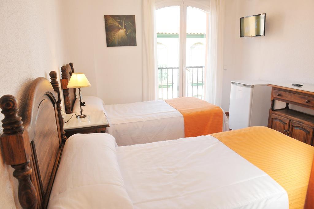 Hostal Puerto Lepe Room photo